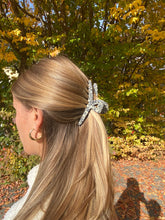 Lade das Bild in den Galerie-Viewer, Gloria Dotty