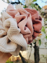 Lade das Bild in den Galerie-Viewer, Have courage