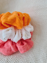 Lade das Bild in den Galerie-Viewer, Joyce
