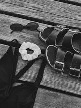 Lade das Bild in den Galerie-Viewer, Ellen
