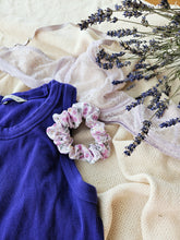 Lade das Bild in den Galerie-Viewer, Lavender's Blue
