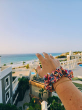 Lade das Bild in den Galerie-Viewer, Lou
