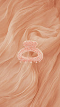 Lade das Bild in den Galerie-Viewer, Joy Apricot
