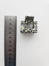 Lade das Bild in den Galerie-Viewer, Lili Dotty
