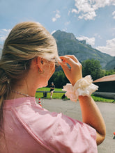 Lade das Bild in den Galerie-Viewer, Nelly
