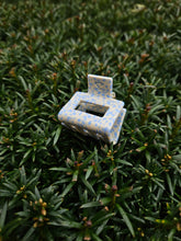 Lade das Bild in den Galerie-Viewer, Lili Dolphin
