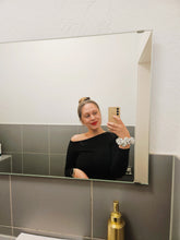 Lade das Bild in den Galerie-Viewer, Olivia
