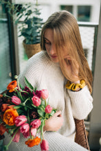 Lade das Bild in den Galerie-Viewer, Monday
